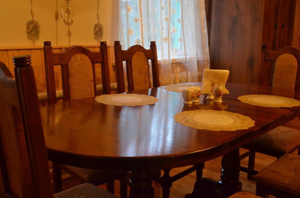Cottages On Gdantsevskaya Street Kryvyi Rih Room photo